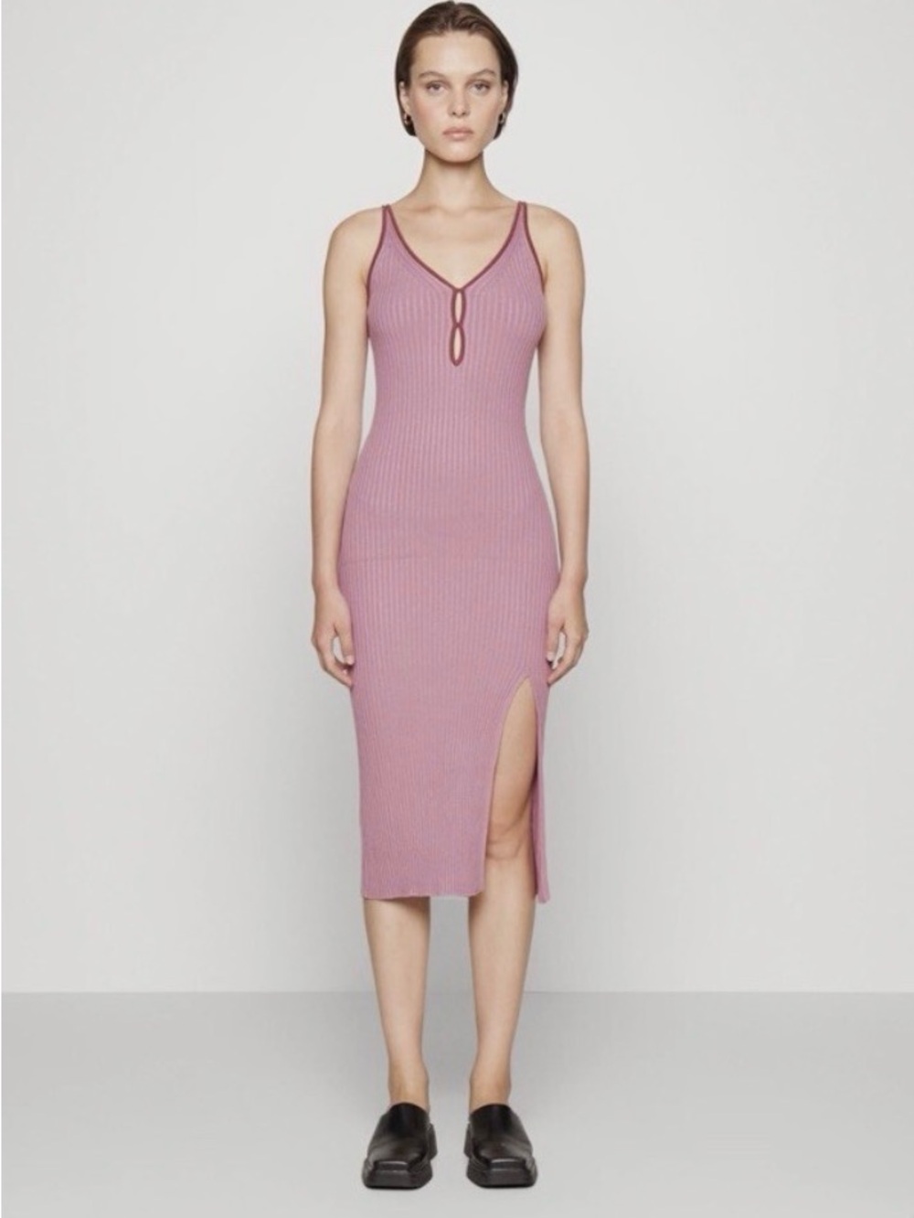 Abercrombie Sleeveless Pink Ribbed V-Neck Maxi Dress